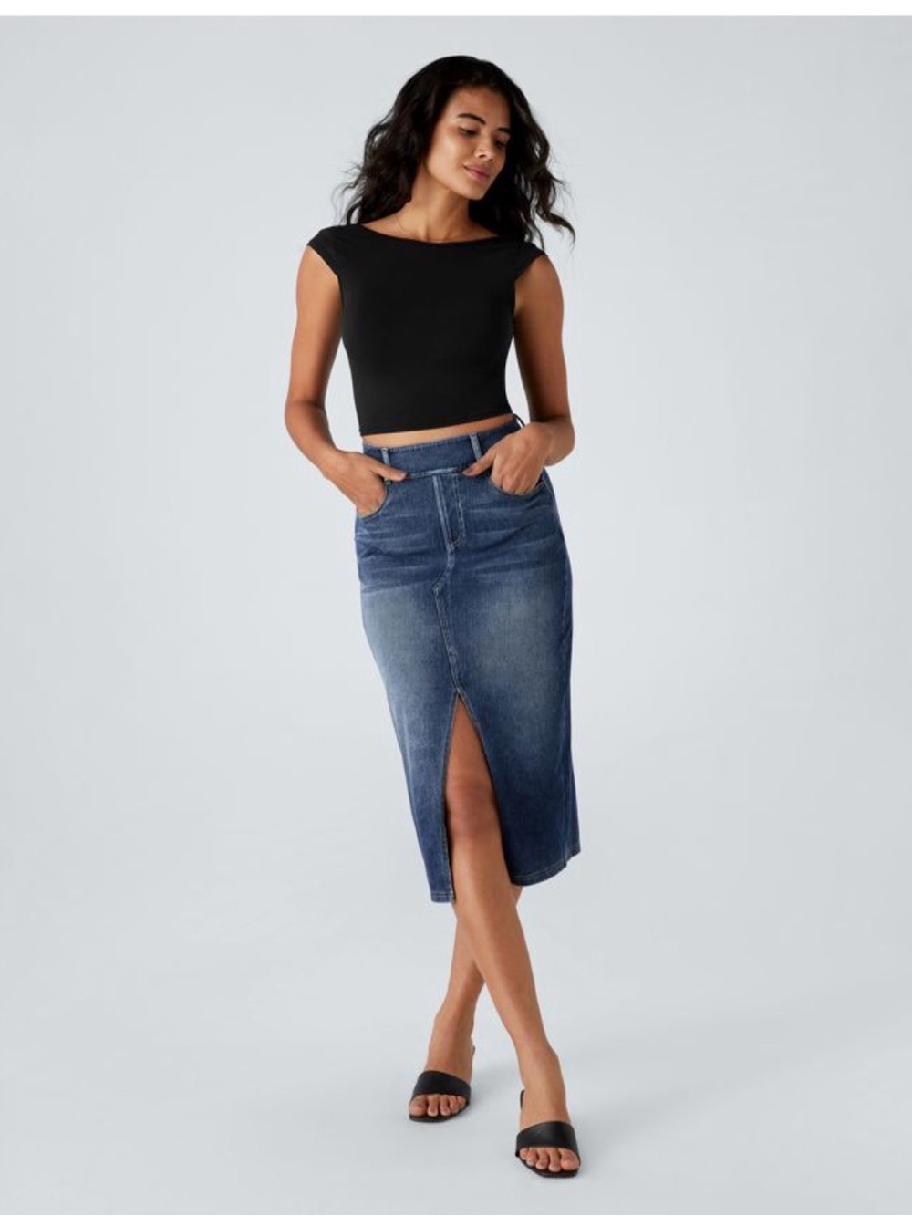 💙🔥💙 NWT Halara Flex Denim High Waisted Midi Skirt w/Pockets & Slit Size Small
